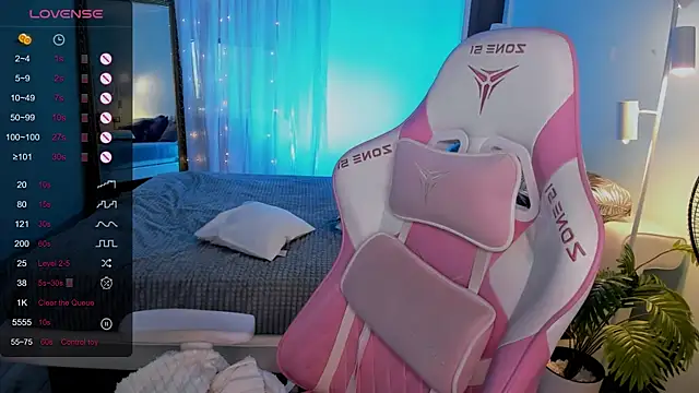 AnyaTaylor_ webcam