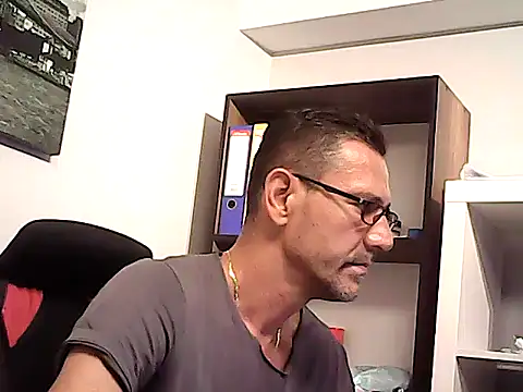 mastercharisma35 webcam