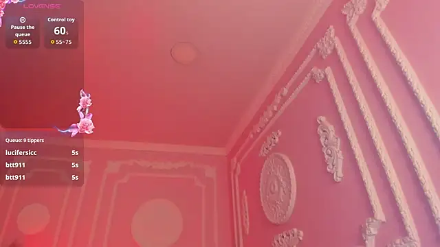 Kat_VonDe live cam on StripChat