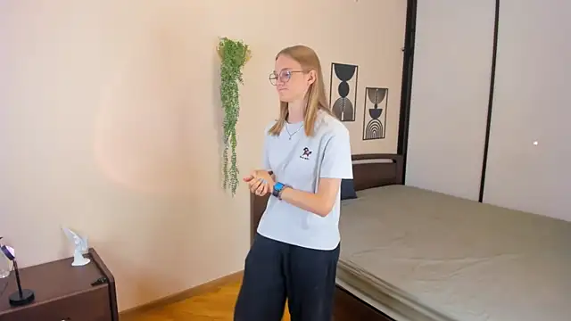 FemMantis live cam on StripChat