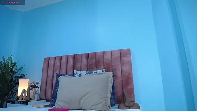 nana_levy webcam