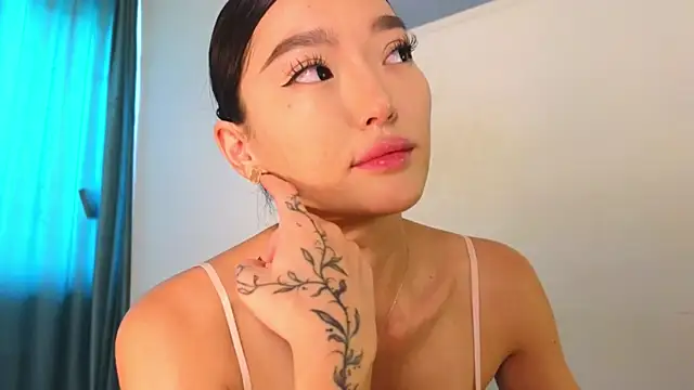 AudreyMell live sex cam