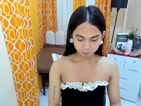 TsAlexa_Blaire webcam
