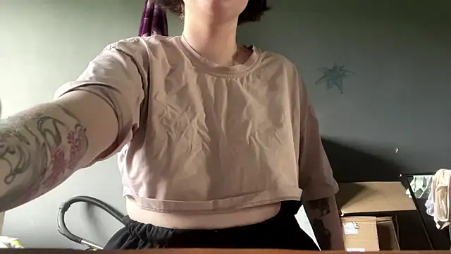 LiyaStile webcam