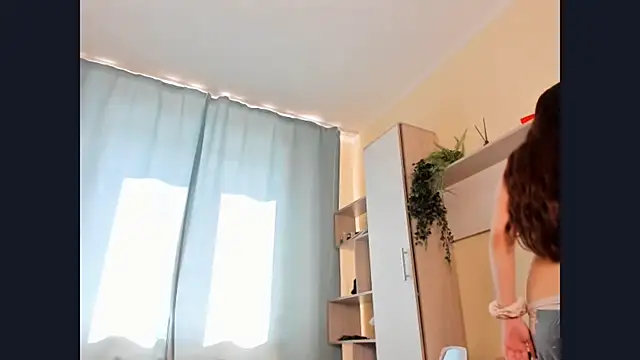 LilMonyy webcam