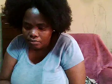 sexybigboobz live cam on StripChat
