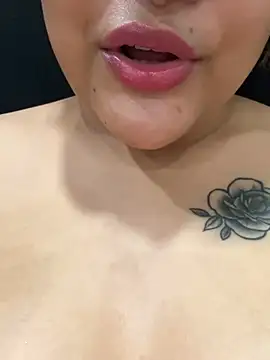 Rosy_BabyDoll live cam