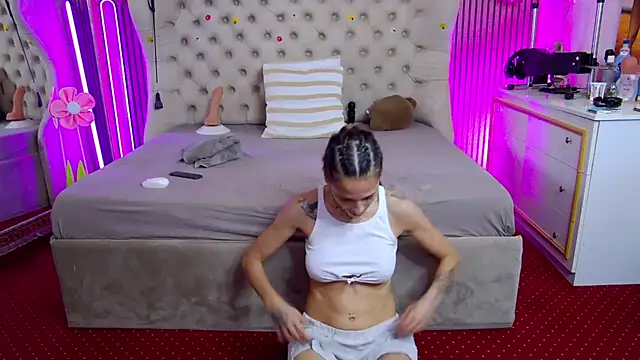 Watch PlayfulShow live on EroticFlix - High definition streams
