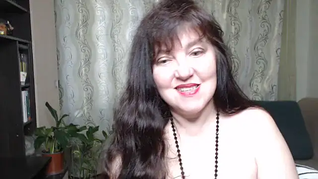 Illusionq live cam on StripChat