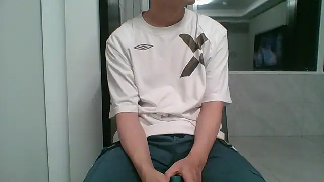 nole_china7 (Ask my age) - talk / fun / cum