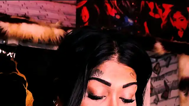 indian_dreamgirl webcam
