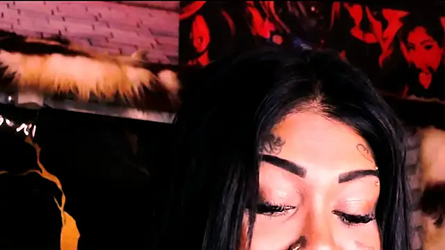 indian_dreamgirl live cam