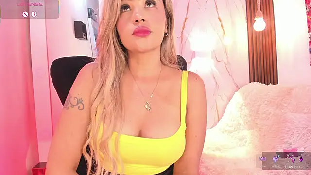Agatha210 webcam
