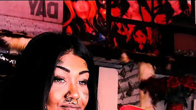 indian_dreamgirl live cam