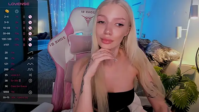 AnyaTaylor_ live cam