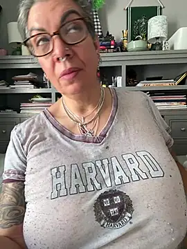 dieseldame1313 live cam