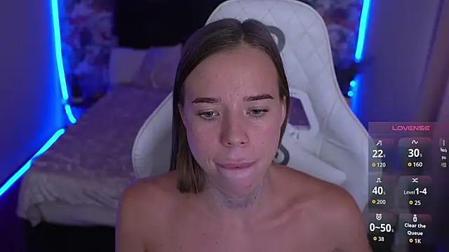 Sexy_Ira live cam on StripChat