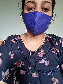 Tamil_shalini live cam on StripChat