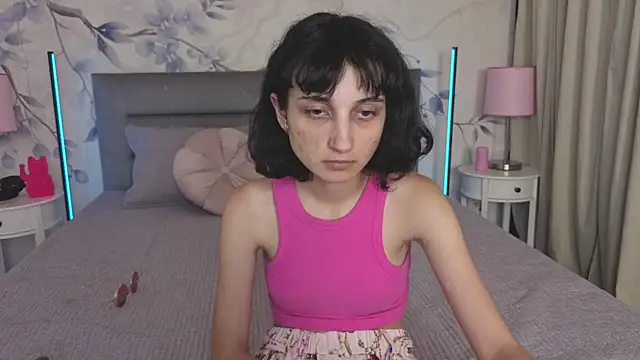 Little_zoi live cam on StripChat
