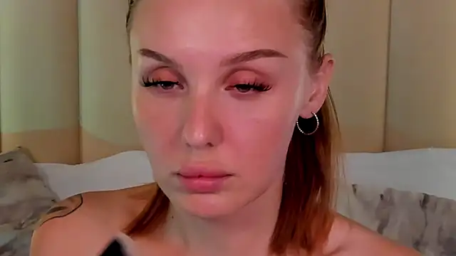 LianaFord live cam on StripChat