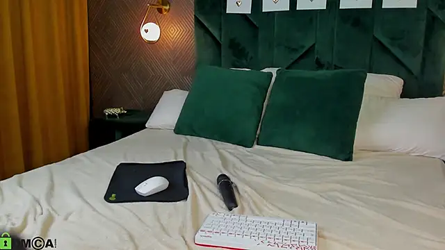 Anneta_Hart webcam