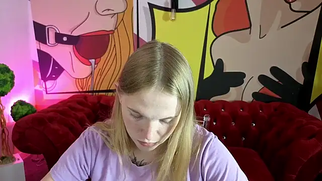 NikkyReyyy live cam