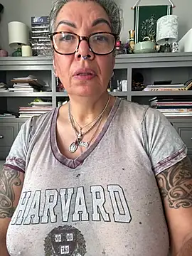 dieseldame1313 live cam