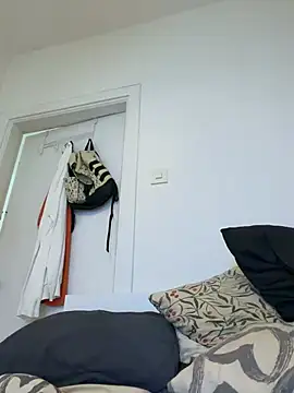 jannis1992 live cam