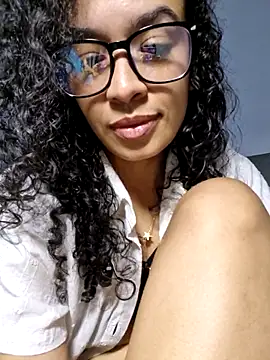 VelvetCurls webcam