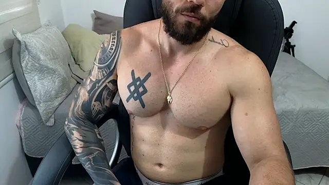 Isaac_Carter live cam on StripChat