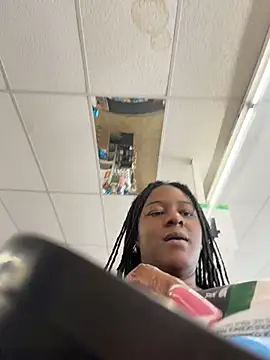 GirthGoddessCoco live cam