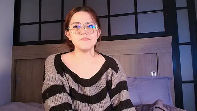 Daphne_and_Roger_ live cam