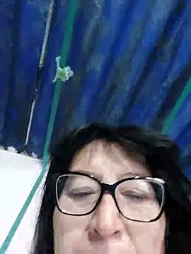 clarita_01 live cam on StripChat