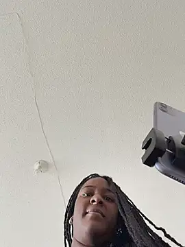 GirthGoddessCoco live cam on StripChat