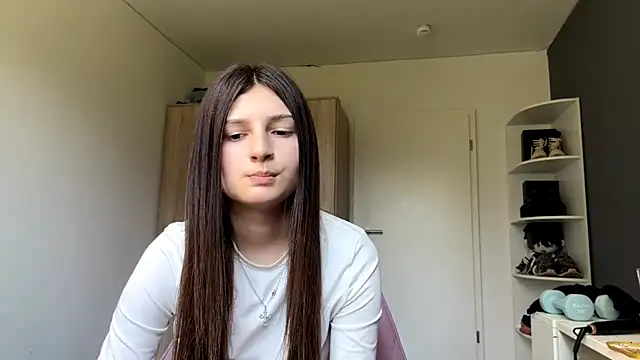 SpanishRooter webcam