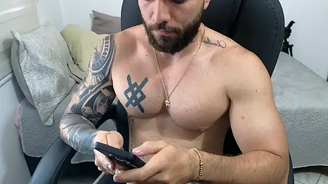 Isaac_Carter webcam