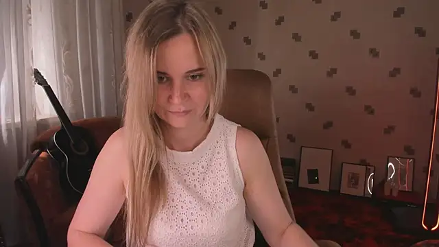 MiaSparkes webcam