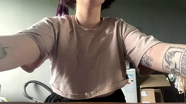 LiyaStile webcam