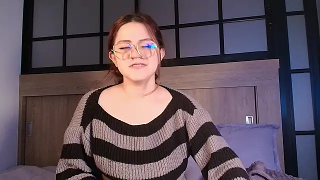 Daphne_and_Roger_ webcam