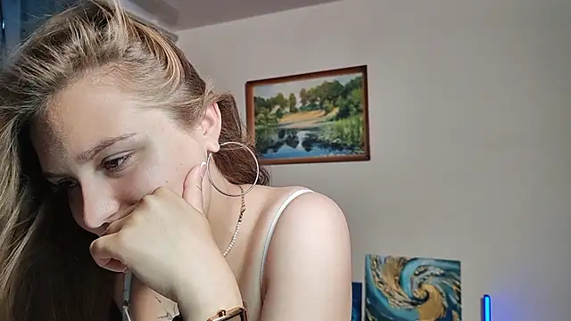 Watch DainaCampagnini live on EroticFlix - High definition streams