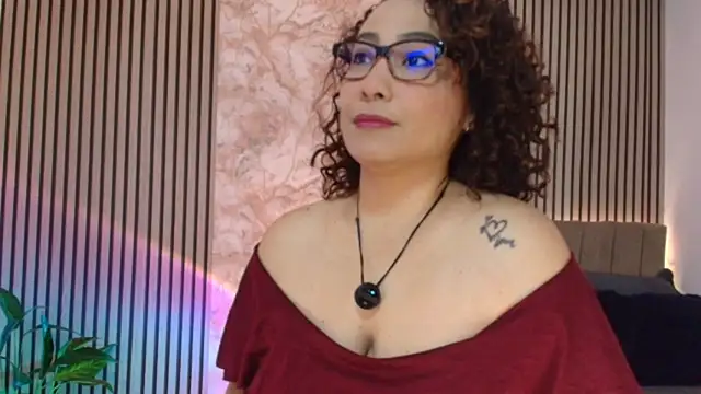 JuliRamirez webcam