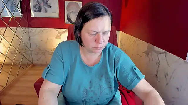 KellyPerfection webcam