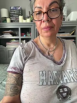 dieseldame1313 webcam