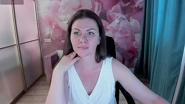 LunaKissesx webcam