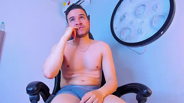 mike_257 webcam