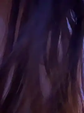 YaraQueen live sex cam