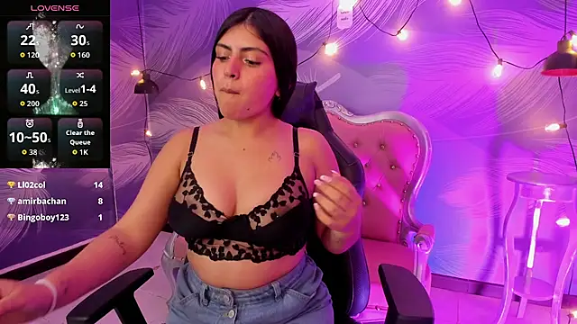 MishRaven webcam