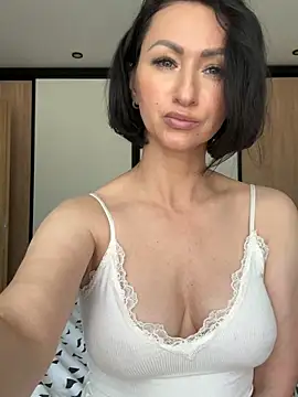 KatyEvanss webcam
