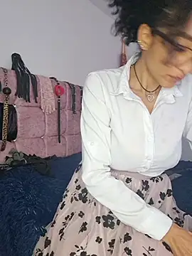 AmelieMartinez webcam