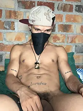 CRAZY-BOY99 webcam